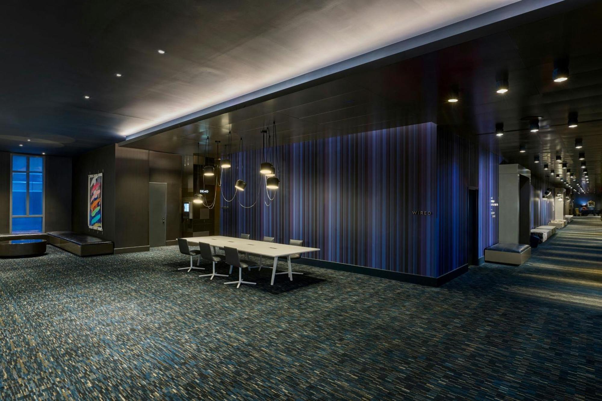 W Philadelphia Hotel Exterior photo